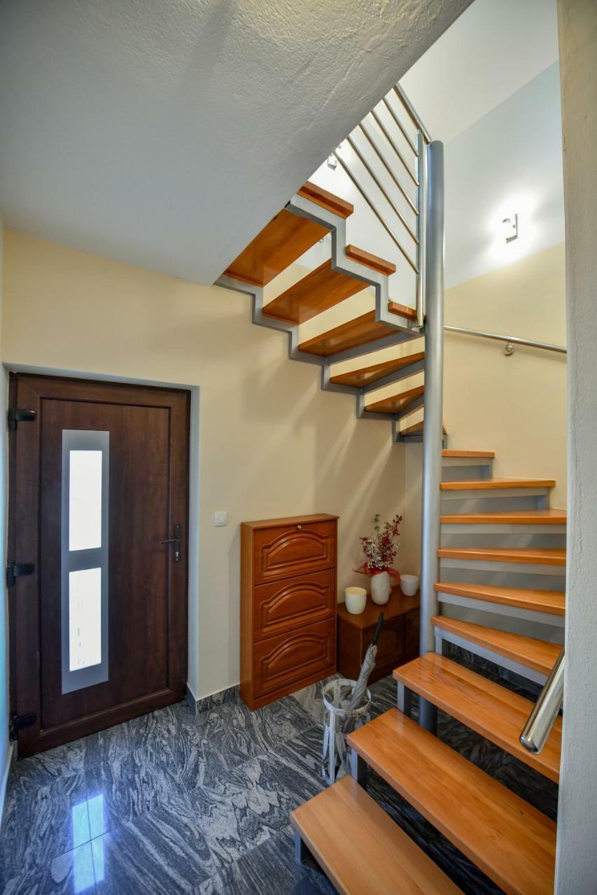 Cambi Lux Apartment Otok  Buitenkant foto