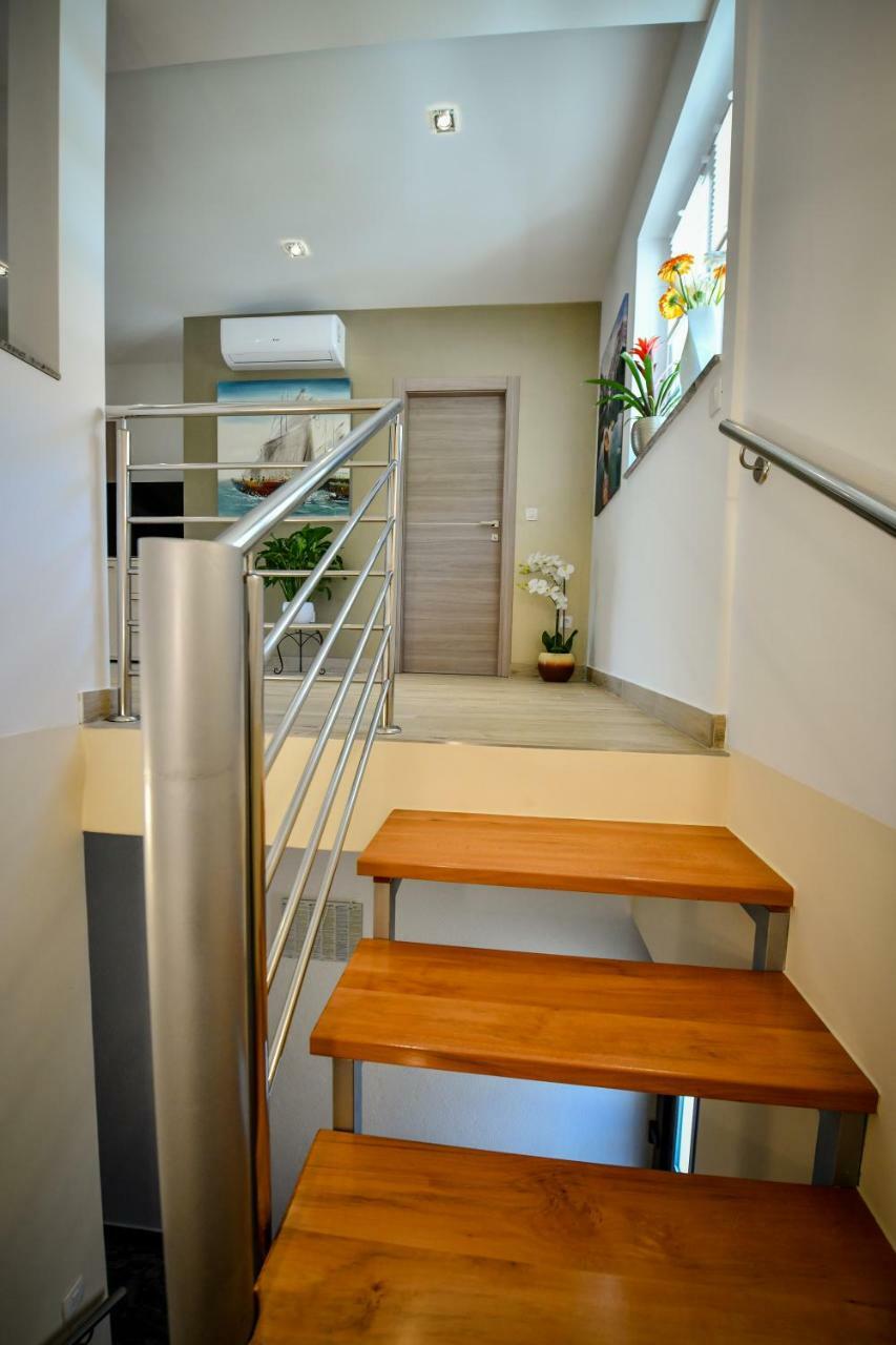 Cambi Lux Apartment Otok  Buitenkant foto